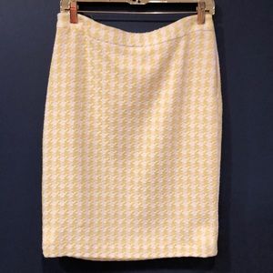 Banana republic yellow and white tweed skirt